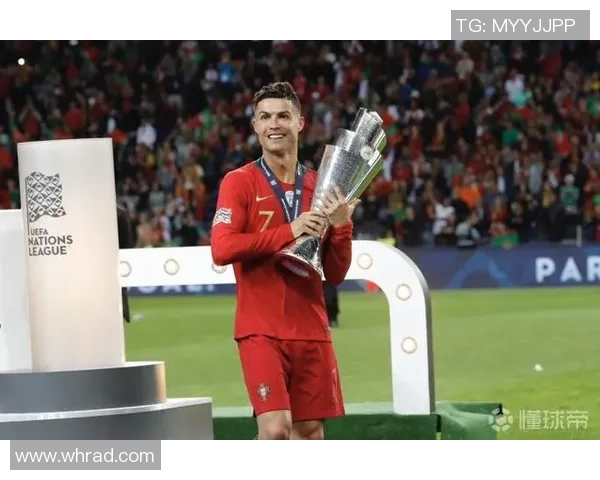 葡萄牙足球队的传奇球星：从C罗到现役新星的精彩历程